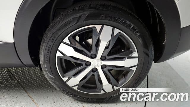 Peugeot 5008 2세대 1.6 BlueHDi GT Line, 2018 все фото