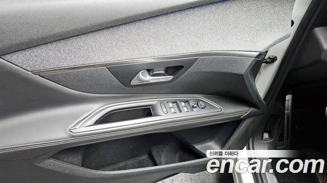 Peugeot 5008 2세대 1.6 BlueHDi GT Line, 2018 17