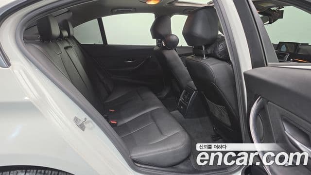 BMW 3시리즈 (F30), 2017 12