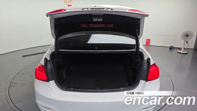 BMW 3시리즈 (F30), 2017 20