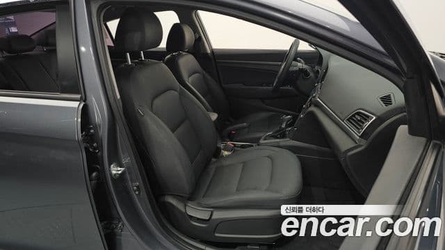 Hyundai Avante AD 1.6 GDI Value Plus, 2018 9