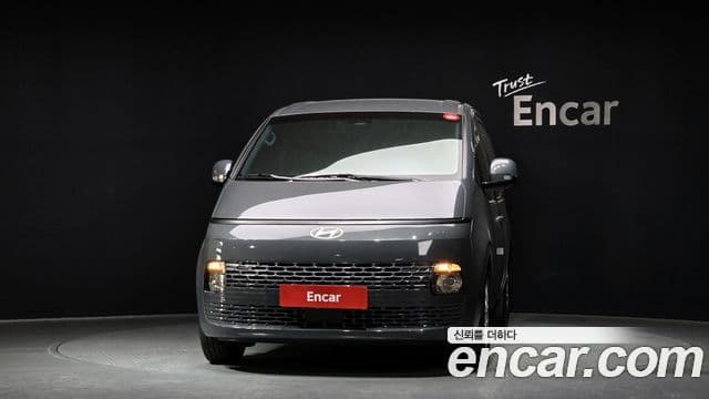 Hyundai Staria Modern, 2025 3