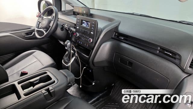 Hyundai Staria Modern, 2025 7