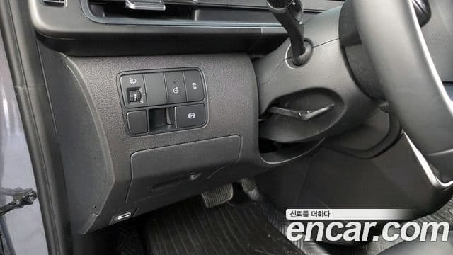 Hyundai Staria Modern, 2025 18