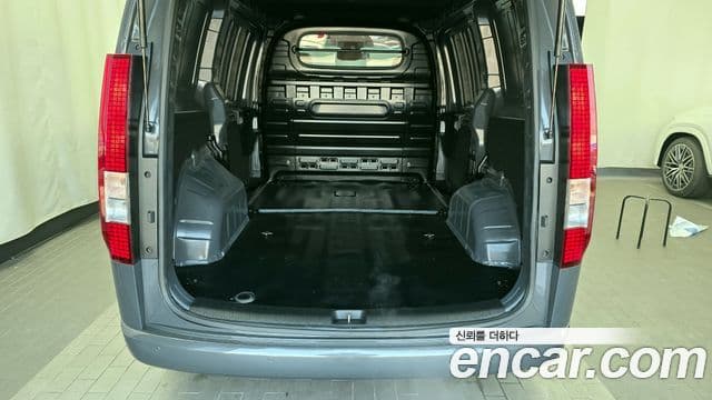 Hyundai Staria Modern, 2025 20