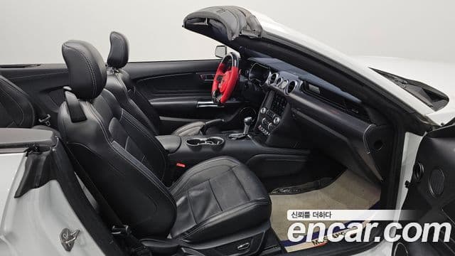 Ford Mustang кабриолет, 2019 10