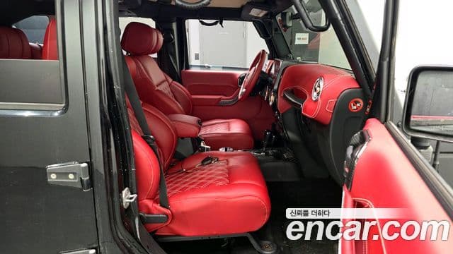 Jeep Wrangler (JK) 2.8 дизель Sahara 4도어, 2012 13