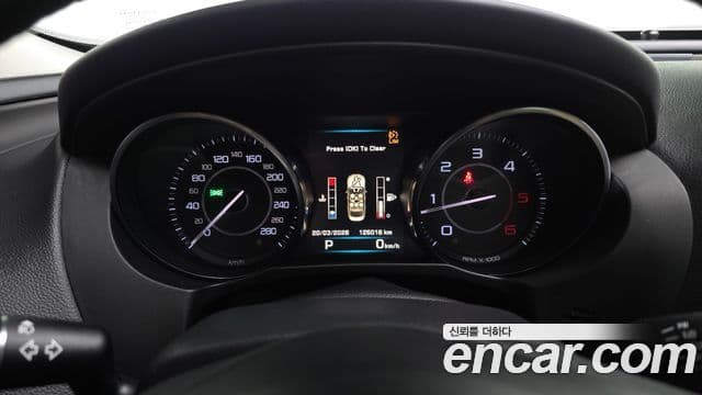 Jaguar XE Prestige, 2016 8