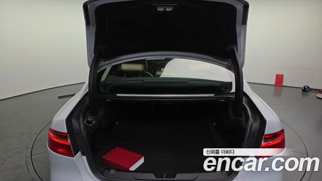 Jaguar XE Prestige, 2016 20