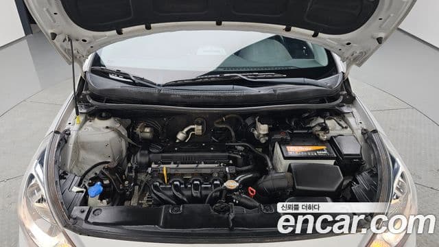 Hyundai Accent(новый кузов / новое поколение) Premier, 2011 6