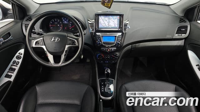 Hyundai Accent(новый кузов / новое поколение) Premier, 2011 7