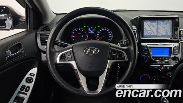 Hyundai Accent(новый кузов / новое поколение) Premier, 2011 13