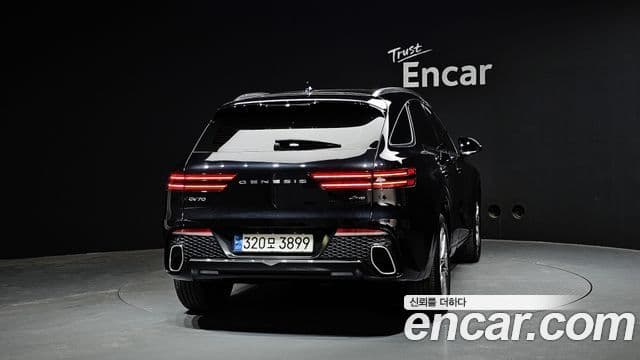 Genesis GV70, 2022 4