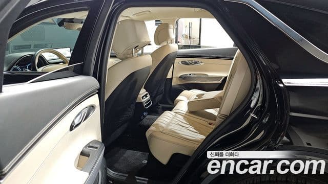 Genesis GV70, 2022 11