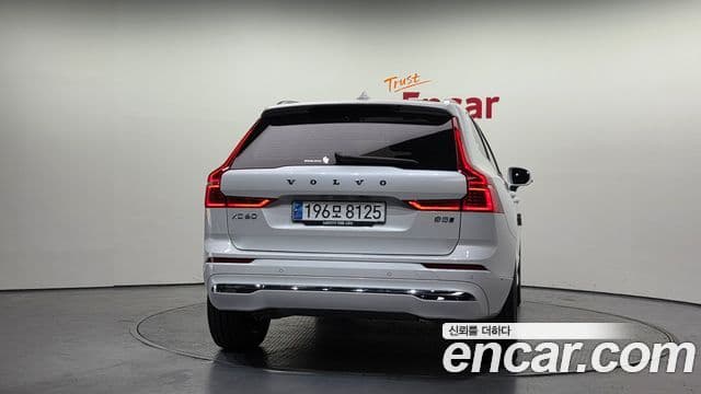 Volvo XC60 2세대 B5 Ultimate Bright, 2024 4