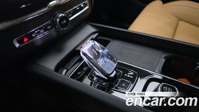 Volvo XC60 2세대 B5 Ultimate Bright, 2024 9