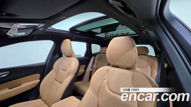 Volvo XC60 2세대 B5 Ultimate Bright, 2024 12
