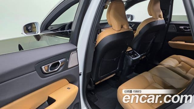 Volvo XC60 2세대 B5 Ultimate Bright, 2024 17