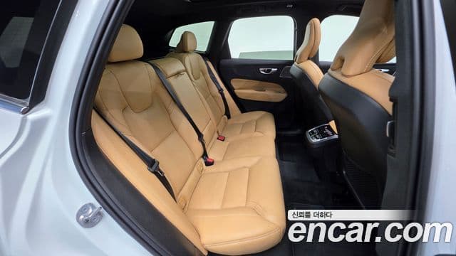 Volvo XC60 2세대 B5 Ultimate Bright, 2024 19