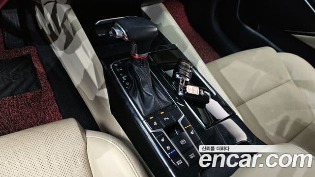 Kia All New K7 Prestige, 2016 9