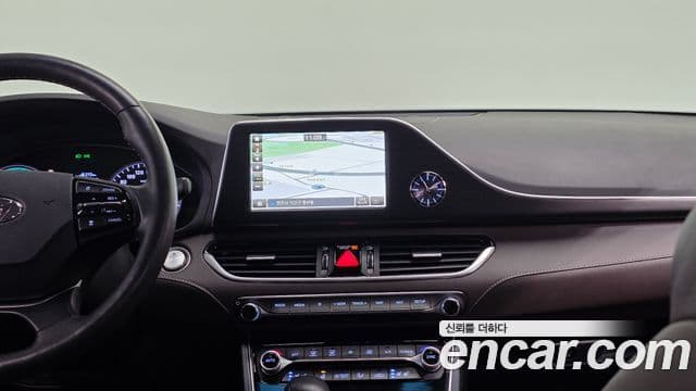 Hyundai Grandeur IG гибрид Exclusive, 2019 16