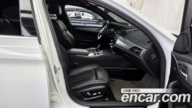 BMW 5시리즈 (G30) 520d xDrive M Sport Plus, 2018 11