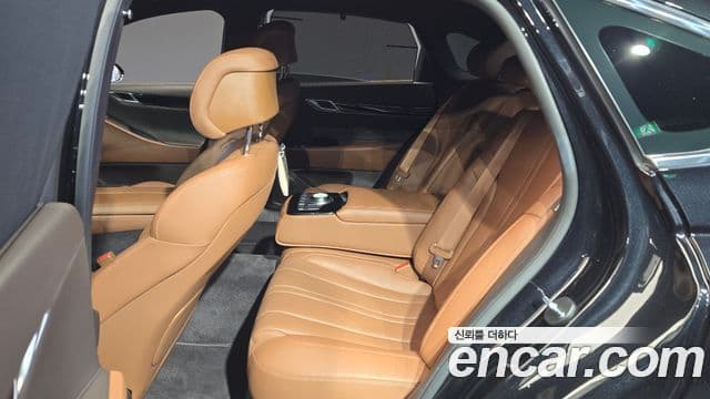 Genesis G80 (RG3) бензин 2.5 турбо 2WD, 2024 12