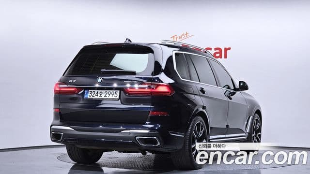 BMW X7 (G07) xDrive 40i M Sport 6인승, 2021 2