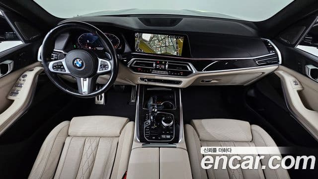 BMW X7 (G07) xDrive 40i M Sport 6인승, 2021 7