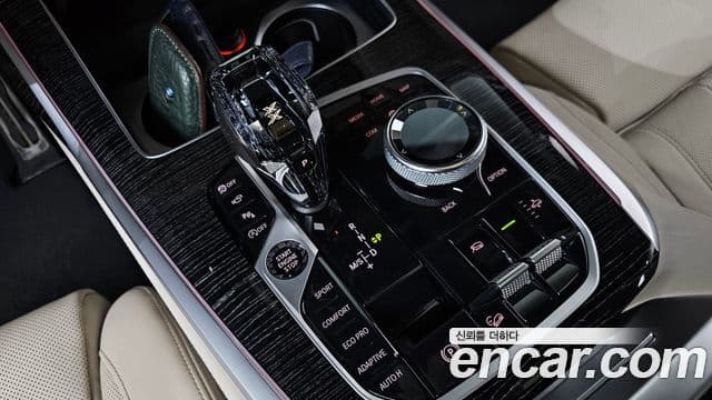 BMW X7 (G07) xDrive 40i M Sport 6인승, 2021 9