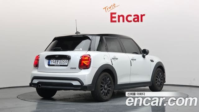 Mini Cooper 3세대, 2024 2