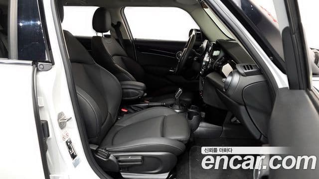 Mini Cooper 3세대, 2024 11