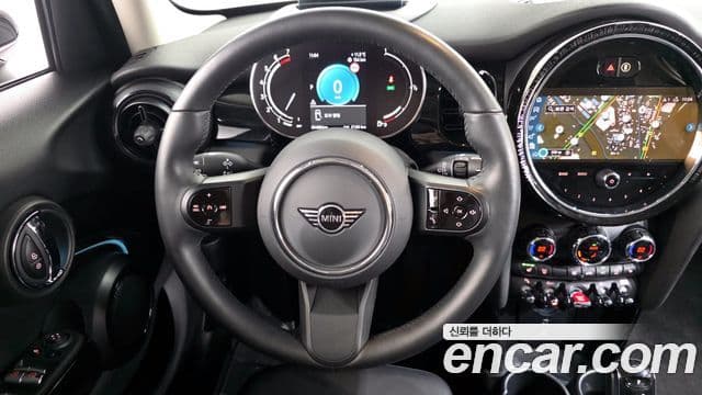 Mini Cooper 3세대, 2024 14