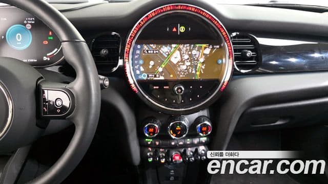 Mini Cooper 3세대, 2024 16