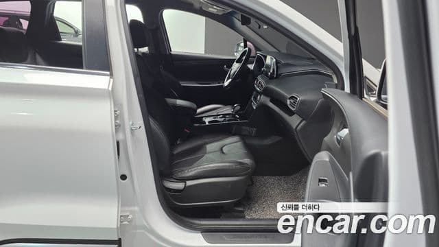 Hyundai Santa Fe TM Exclusive, 2020 11