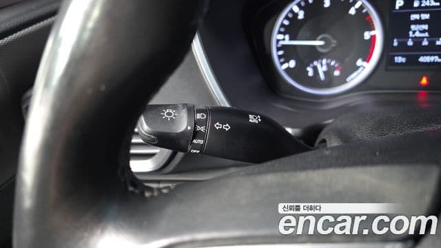 Hyundai Santa Fe TM Exclusive, 2020 18