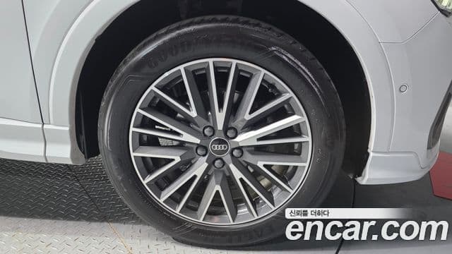 Audi Q3 (F3) Premium, 2023 все фото