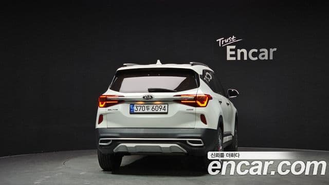 Kia Seltos Signature, 2022 4