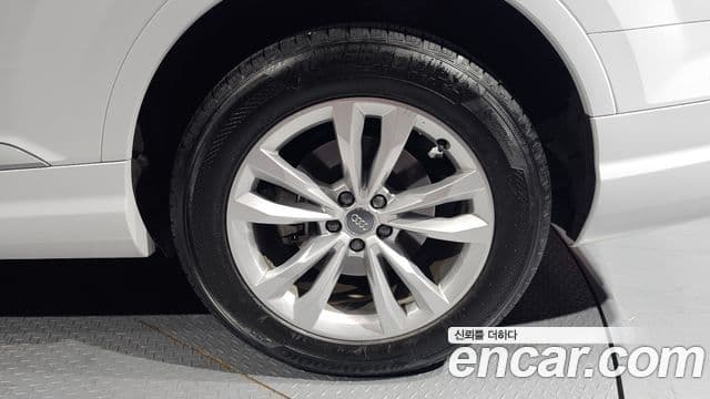 Audi Q7 (4M), 2019 все фото