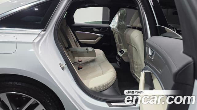 Audi A6 (C8) Premium, 2023 12