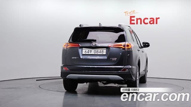 Toyota RAV4 4세대, 2016 4