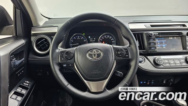 Toyota RAV4 4세대, 2016 13