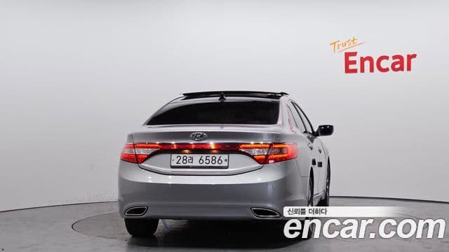 Hyundai Grandeur HG Luxury, 2011 4