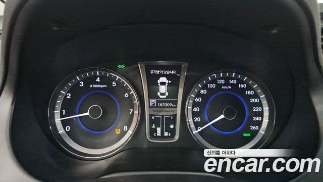 Hyundai Grandeur HG Luxury, 2011 8