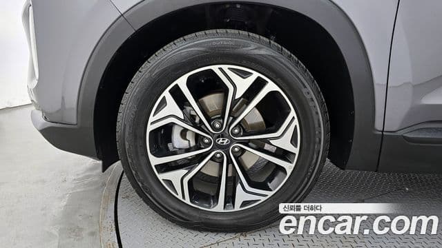Hyundai Santa Fe TM Exclusive, 2019 все фото