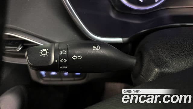 Hyundai Santa Fe TM Exclusive, 2019 18