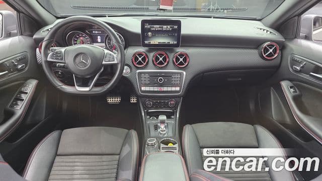 Mercedes-Benz A-класс W176 A45 AMG 4MATIC, 2018 7