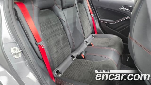 Mercedes-Benz A-класс W176 A45 AMG 4MATIC, 2018 12