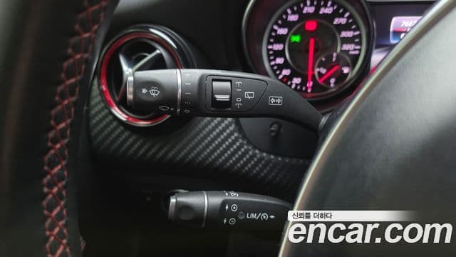 Mercedes-Benz A-класс W176 A45 AMG 4MATIC, 2018 16