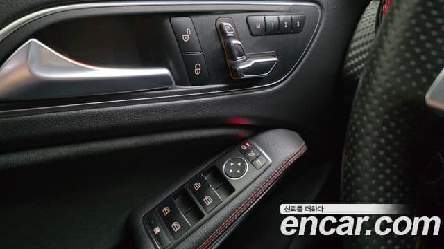 Mercedes-Benz A-класс W176 A45 AMG 4MATIC, 2018 17